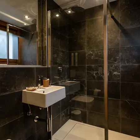 Edelweiss - Year 木屋 *